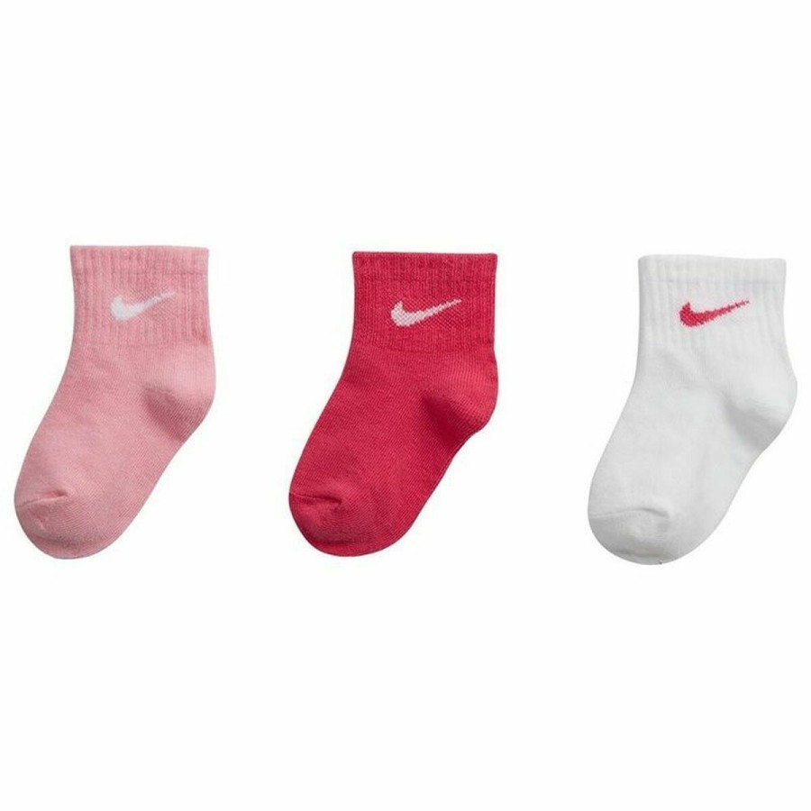 Nike 婴儿粉色 Swoosh Gripper 短袜