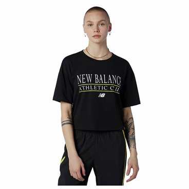 New Balance 女式短袖 T 恤 Essentials 运动俱乐部 Boxy 黑色