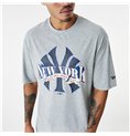 T-shirt med kortärm Herr New Era MLB Arch Graphic New York Yankees Ljusgrå