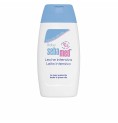 Fuktlotion för barn Sebamed Baby Torr hud (200 ml)