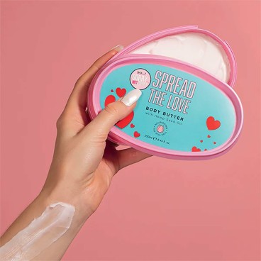 Kroppssmör SO…? Sorry Not Sorry Spread The Love 250 ml